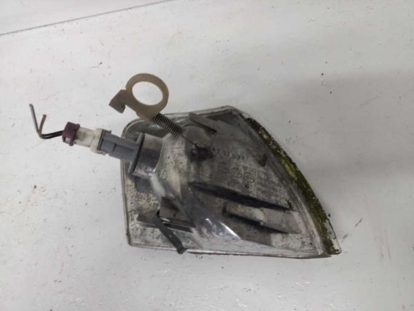 CLIGNOTEUR GAUCHE VW PASSAT 3B 11/1996-2000 - Vue 2